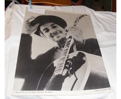 A vintage 1969 Isle of Wight Festival 'Bob Dylan' poster - 45cm x 62cm