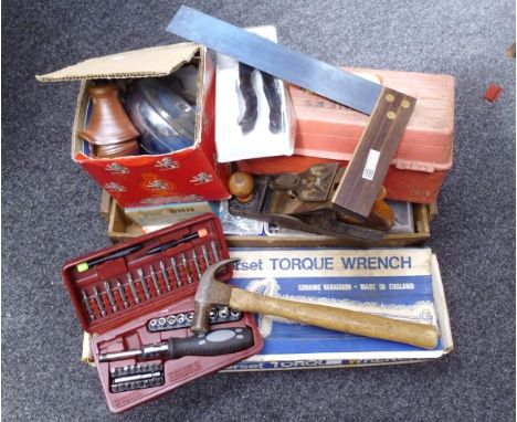 A good mixed lot of 20th century hand and power tools, including an Elora metric and imperial socket set, torque wrench, powe