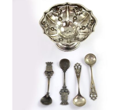 A late Victorian hallmarked silver candlestick, Wiliiam Padley &amp; Sons, Sheffield 1896, height 5cm, a pair of silver salt 
