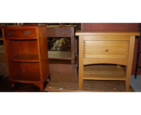 A contemporary light oak low single drawer lamp table, w.56.5cm; together with a pair of beech circular topped stools; and a 