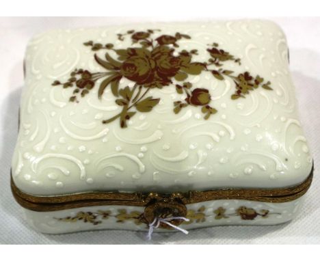 Limoges trinket box with gold painted flowers and white enamel decoration, 90 x 70 mm. P&amp;P Group 1 (£14+VAT for the first