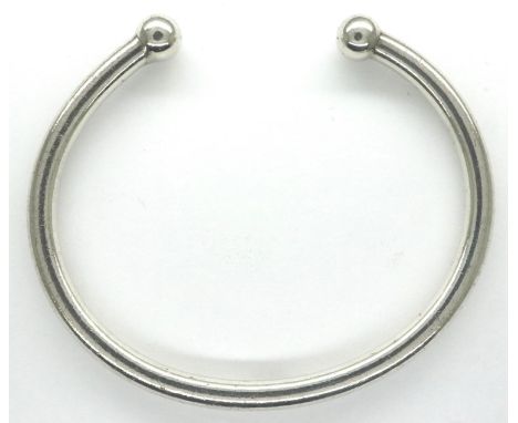 Heavy gauge 925 silver torque bangle, D: 75 mm, 38g. P&amp;P Group 1 (£14+VAT for the first lot and £1+VAT for subsequent lot