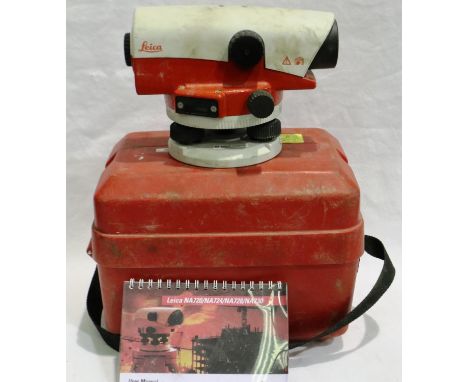 Leica NA720 cased Theodolite with manual. P&amp;P Group 2 (£18+VAT for the first lot and £3+VAT for subsequent lots) 