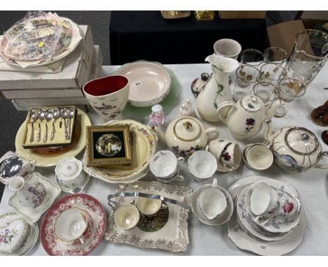 QUANTITY OF CHINA &amp; GLASS WARE INCLUDING POOLE POTTERY BOWL WITH PAINTED FLOWERS, PART ROYAL ALBERT CHINA TEA SET, GLASS 