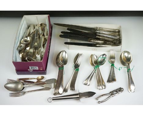 A collection of mixed silver plated cutlery / flatware to include Mappin &amp; Webb examples together with a selection of Vic