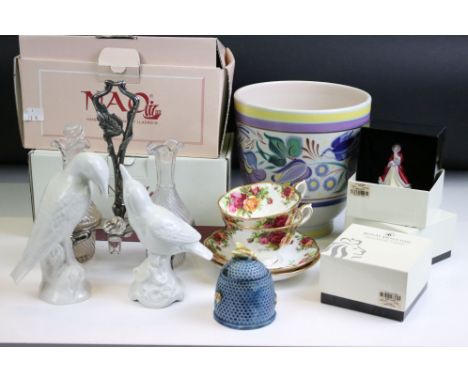 Assorted ceramics to include two boxed Nao figurines, a Poole pottery jardinere, two Royal Albert Old Country roses tea cups 