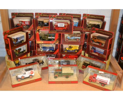 Model Cars - Matchbox Models of Yesteryear, Y24 1927 Bugatti T44, boxed; Y27 1922 Foden Steam Lorry advertising Pickfords, bo