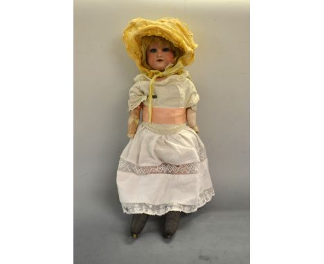 A German bisque head doll, market 370 A410M