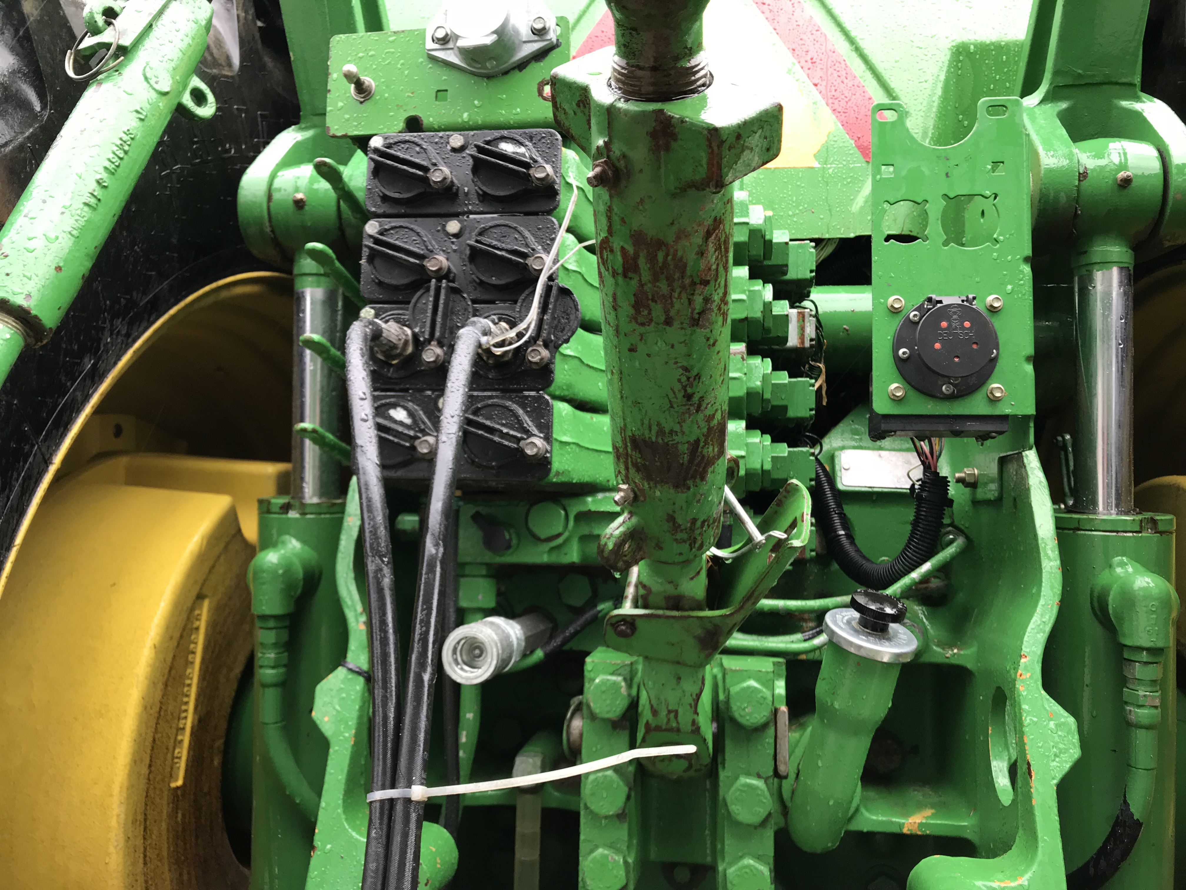 JOHN DEERE 8400 TRACTOR, MFWD, 18.446 TIRES W/HUB DUALS, 4 HYDRAULIC