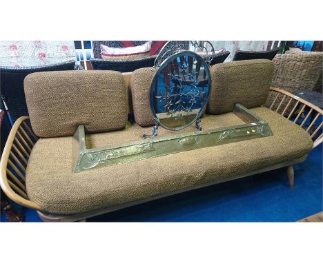 An Ercol Golden Dawn day bed (frame only)