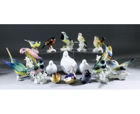 A small collection of 20th Century ceramic birds models, including - Royal Crown Derby wren, 2.75ins high, Copenhagen sparrow