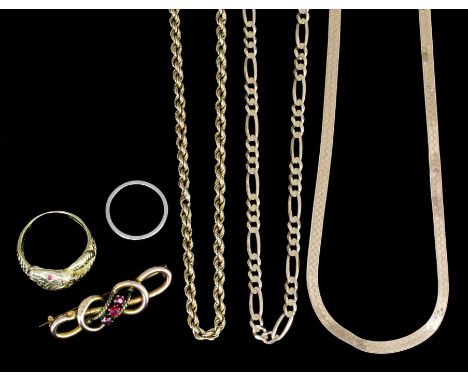 A modern 9ct gold open link necklace, 480mm overall, an Italian 9k gold flat link necklace, 450mm overall, and a 9ct gold rop