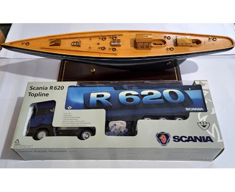 Radio Controlled boxed 1:24 scale Scania R620 Topline Truck/Trailer (untested) along with an unboxed detailed wooden construc