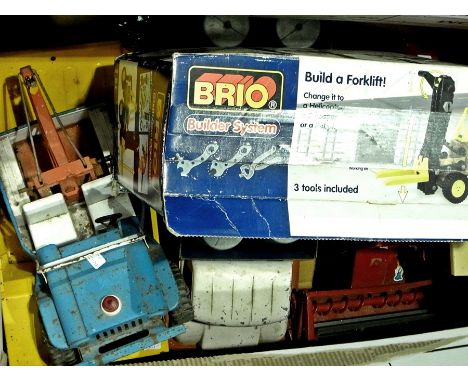 Large quantity of toys to include Tonka type vehicles, late 20th century Brio builder system, quantity of Lego, including Leg