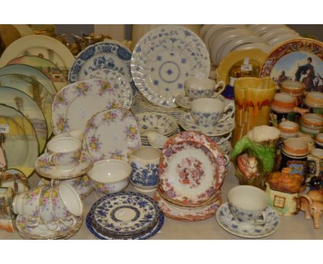A Myott Finlandia pattern dinner service for six, including dinner plates, side plates, fruit bowls , tea cups and saucers; C