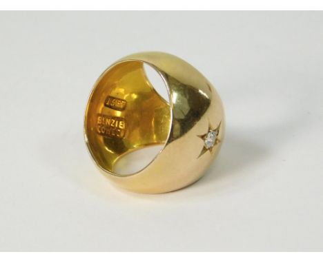 SCARF RING. A 15ct. gold scarf ring with gypsy-set diamond. Maker's stamp for Benzi, Cowes (Jeweller on the Isle of Wight). A