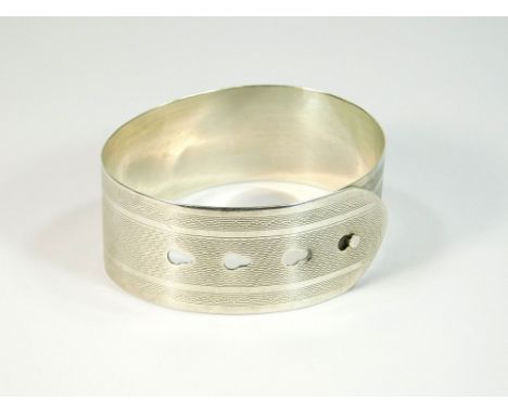 CHARLES HORNER. A Charles Horner engine turned silver cuff bangle, Chester 1941.  Please note that all items in this auction 