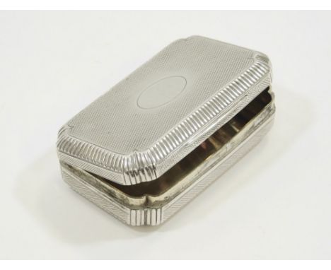 SNUFF BOX. A George III silver snuff box by Thomas Edwards. The interior gilded. London 1816. Approx. 70.4g. (2.26 t. oz.)  P