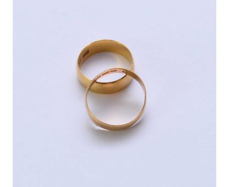 Two 22ct gold wedding bands, ring sizes L and N, total weight approx 6.6g (2)