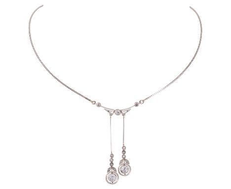 Art Déco Colliermittelteil mit Altschliffdiamanten zus. ca. 0,9 ct, ca. LGW (J)/SI-P1, GG/WG 14K, 2,5x4,5 cm, Wiener Neustadt