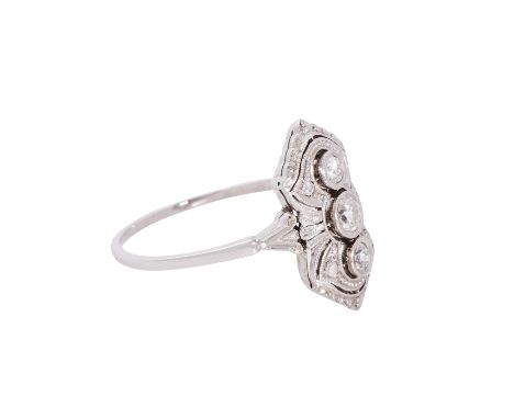Art Déco Ring mit Altschliffdiamanten von zus. ca. 0,20 ct, mittlere bis gute Farbe u. Reinheit, 14K WG u. Platin, 2,7 gr, RW
