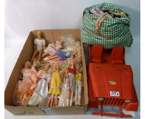 Collection of Vintage and later Barbie and similar dolls, dolls clothes and accessories    Condition Report Click here for fu