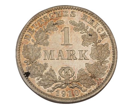 Deutsches Kaiserreich - 1 Mark 1910/D in ex PP, J.17, PP-, leichte Umlaufspuren, Flecke.| German Empire - 1 Mark 1910/D in ex