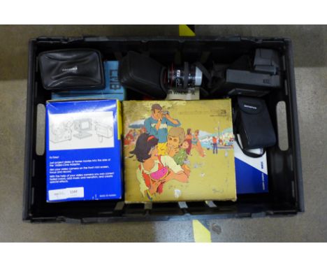 A Eumig Mini 3 cine camera, cameras, lenses, etc.**PLEASE NOTE THIS LOT IS NOT ELIGIBLE FOR POSTING AND PACKING** 