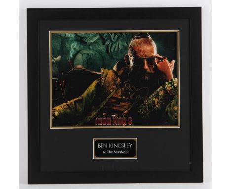 Iron Man 3 - Colour print signed by Ben Kingsley (Trevor Slattery), framed, 54 x 54 cm. With COA. 
