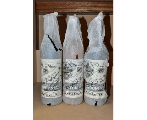 R. LOPEZ DE HEREDIA VINA TONDONIA GRAN RESERVA 1994, Vinos Finos de Rioja, two Tinto and one Blanco bottles, 12.5% vol, 75cl,