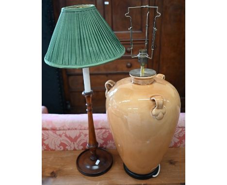 A large Oriental style glazed pottery table lamp to/w a wooden column table lamp (2)