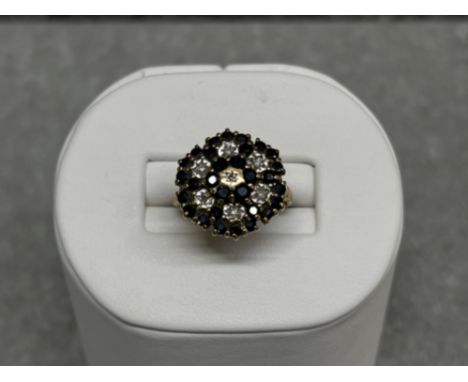 9ct gold sapphire and diamond cluster ring. Size L 3.8g