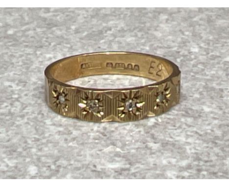 9ct gold 5 stone ring. Size N 1.9g
