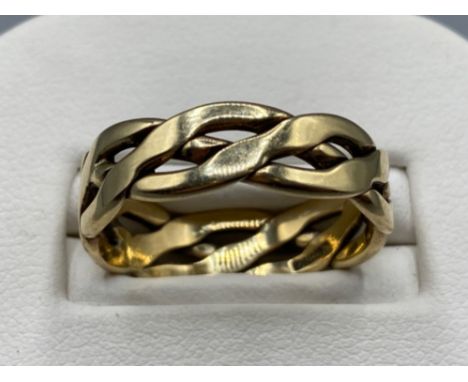 9ct gold plaited band ring size T 5g