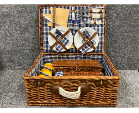 Luxury picnic hamper complete and includes bottle of wine