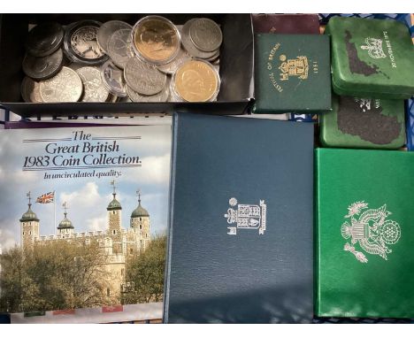 Collection Of GB And World Coinage, includes three USA 1995 proof sets, Royal Mint 1997 proof set, large collection of GB com