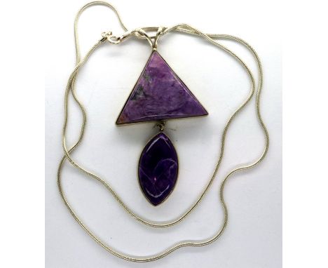 Boxed Iona sterling silver Celtic jewellery, pendant on chain. P&amp;P Group 1 (£14+VAT for the first lot and £1+VAT for subs