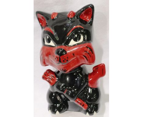 Lorna Bailey cat, Devil, H: 13 cm. No cracks or chips. P&amp;P Group 1 (£14+VAT for the first lot and £1+VAT for subsequent l