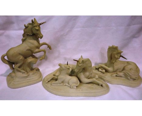 Four David Cornell unicorns, tallest H: 24 cm. One horn reglued, otherwise good. P&amp;P Group 3 (£25+VAT for the first lot a