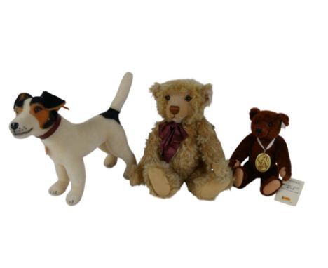 Two Steiff teddy bears, comprising large teddy with brown bow, 02464, and dark brown 1999 Museumsbär with Margarete Steiff Mu