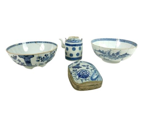 Four pieces of Chinese blue and white porcelain, 19th century and later, a lidded oblong form pot with white metal mounted ri