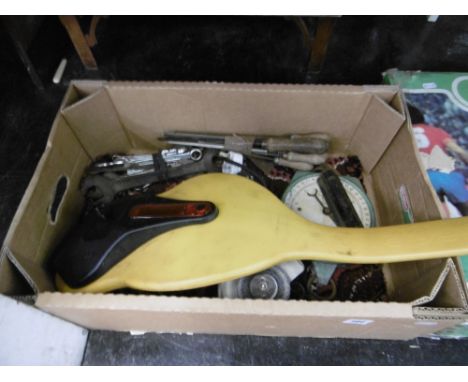 A QUANTITY OF TOOLS/ SCALES ETC