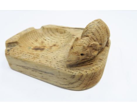 Robert "Mouseman" Thompson Oak Ashtray, with carved front corners, and raised mouse to back,10 x 7.5cm.