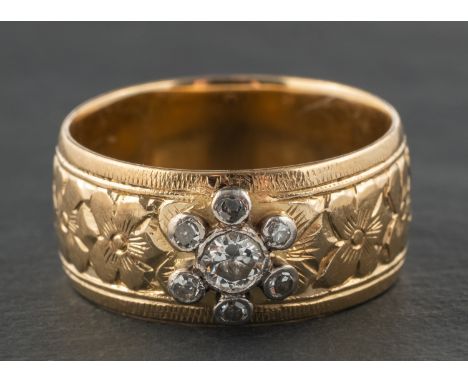 An old and single-cut diamond cluster ring, total estimated diamond weight ca. 0.30cts, I-J colour, SI1-2 clarity, with flora
