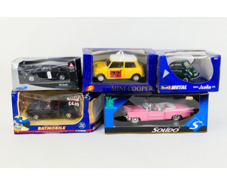 Solido - Corgi - Welly -Revell -  Other - Five boxed larger scale diecast model vehicles, including Solido Cadillac Eldorado;