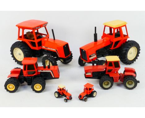 Ertl - Six unboxed diecast 'Allis Chalmers' tractors from Ertl in various scales. Lot includes a 1:16 scale Allis Chalmers 21