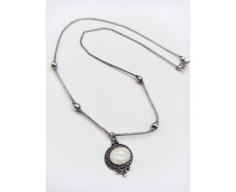 Opal like silver necklace, weight 4.2g and 42cm long 