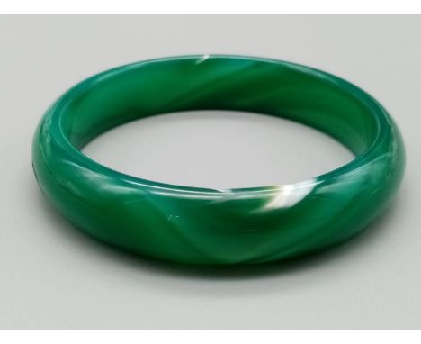 Green jade bangle weight 59g and 7.5cm inner diameter 