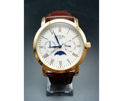 Rotary gents watch with white face and leather strap, in original box 