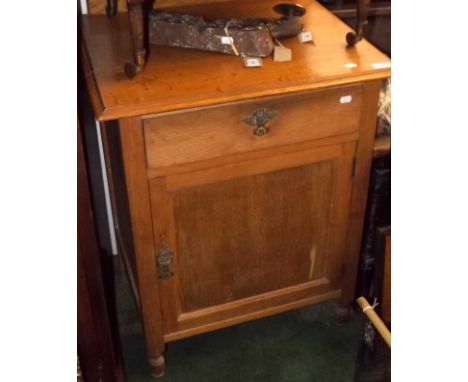 A light oak small cabinet, width 60cm and an oak tray.